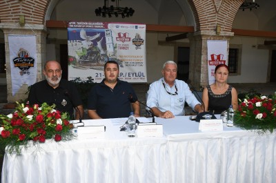 DÜNYA MOTOSİKLET SÜRÜCÜLERİ KUŞADASI’NDA TOPLANDI