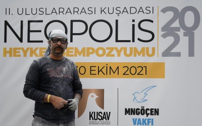 KUŞADAS’NDA ‘YAŞAM HAKKI’ MERMER BLOKLARDA HAYAT BULUYOR