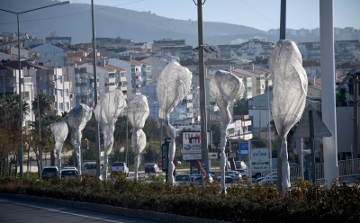KUŞADASI’NDA AĞAÇLARA ÖZEL KORUMA
