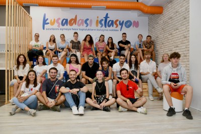 İSTASYON KUŞADASI İLGİ ODAĞI OLMAYI SÜRDÜRÜYOR