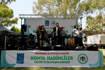 KUŞADASI’NDA YAŞAYAN HADİMLİLER ETLİ PİLAV ŞENLİĞİNDE BULUŞTU