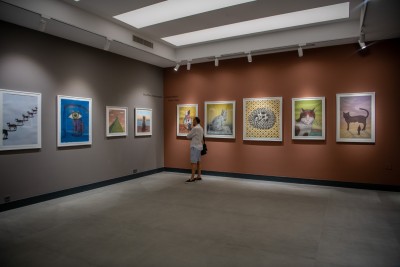 GÜRBÜZ DOĞAN EKŞİOĞLU’NUN “BENİM KEDİLERİM” SERGİSİ ADA MODERN SANAT GALERİSİ’NDE