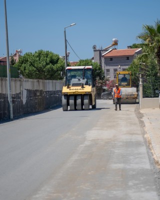 KUŞADASI’NDA HİZMET TÜM MAHALLELERE ULAŞIYOR