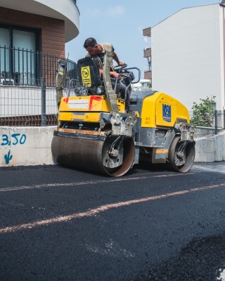 KUŞADASI MODERN VE KONFORLU YOLLARA KAVUŞUYOR