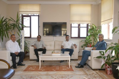 BAŞKAN ÖMER GÜNEL’DEN KAYMAKAM İBRAHİM KEKLİK’E ‘HAYIRLI OLSUN’ ZİYARETİ