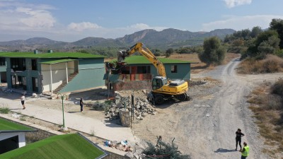 KUŞADASI BELEDİYESİ KAÇAK YAPILAŞMAYLA MÜCADELEDE KARARLI