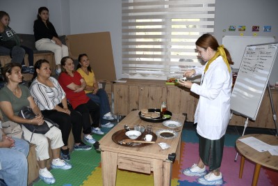 FREE HEALTHY NUTRITION EDUCATION AT MOTHER-DAD-CHILD CENTER