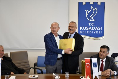 KUŞADASI’NDA MUHTARLAR GÜNÜ İÇİN TÖREN