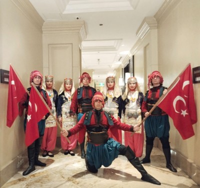 KUFAD HALK OYUNLARI EKİBİ CUMHURİYET’İN 100’ÜNCÜ YILINDA FİLİNPİNLER’DE AĞIRLANDI