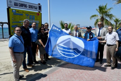 KUŞADASI’NDA MAVİ BAYRAKLAR DALGALANMAYA BAŞLADI