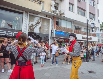 Kuşadası Street Festival