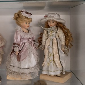Meral – Öğül Orhan Porcelain Doll House
