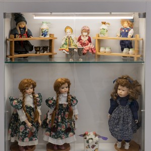 Meral – Öğül Orhan Porcelain Doll House