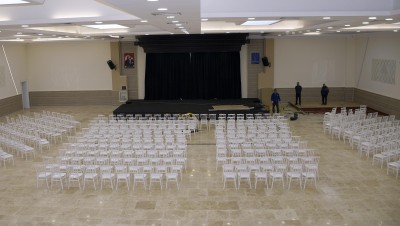KUŞADASI MODERN VE ESTETİK GÖRÜNÜMLÜ BİR ETKİNLİK MERKEZİNE KAVUŞUYOR