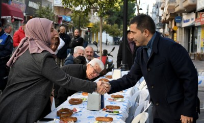KAHRAMANLAR CADDESİ ESNAFINDAN BAŞKAN ÖMER GÜNEL’E TAM DESTEK