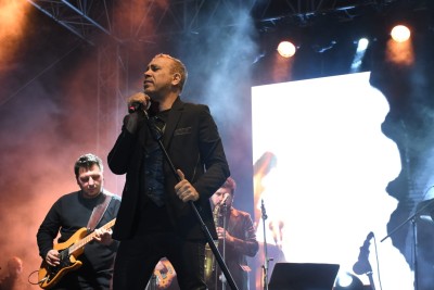 KUŞADASI’NDA HALUK LEVENT RÜZGARI