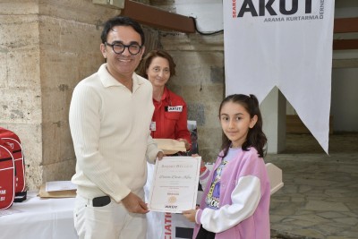 HAYDİ GENÇLER, HAYDİ ÇOCUKLAR AKUT İLE EL ELE PROJESİ’ ÖDÜLLERİ VERİLDİ