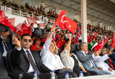 KUŞADASI’NDA 19 MAYIS COŞKUYLA KUTLANDI
