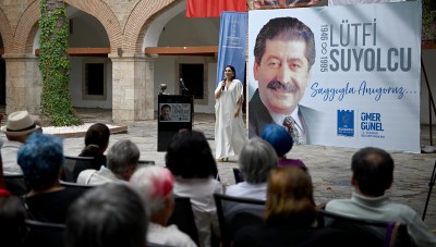 KUŞADASI’NIN ESKİ BELEDİYE BAŞKANI LÜTFİ SUYOLCU ÖLÜMÜNÜN 29. YILINDA ANILDI