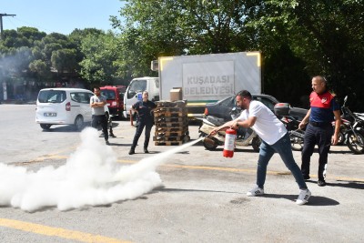 ARYA A.Ş PERSONELİNE YANGIN SÖNDÜRME EĞİTİMİ