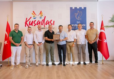 KUŞADASI’NIN İNGLİZ TURİST PAZARINDAKİ YILDIZI PARLIYOR