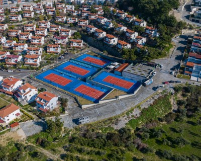 KUŞADASI'S FIRST TENNIS CLUB OPENED ITS DOORS