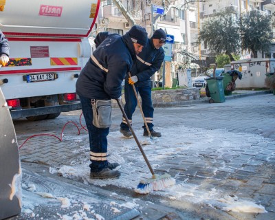 DETAILED CLEANING WORK IN ‘BURÇ STREET’ BY KUŞADASI MUNICIPALITY