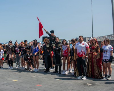 KUŞADASI’NDA 19 MAYIS COŞKUYLA KUTLANDI