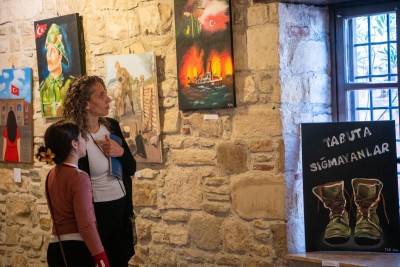 DERİCİ MUSTAFA GÜRBÜZ ANADOLU LİSESİ ÖĞRENCİLERİNDEN ANLAMLI CUMHURİYET SERGİSİ