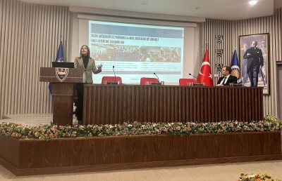ANKARA’DAKİ SEMPOZYUMA KUŞADASI BELEDİYESİ’NİN PROJELERİ DAMGA VURDU