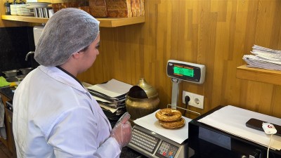 KUŞADASI’NDA SİMİT FİYATLARI DENETİMDEN GEÇTİ