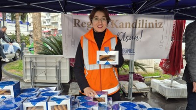 KUŞADASI BELEDİYESİ’NDEN KANDİL SİMİDİ İKRAMI