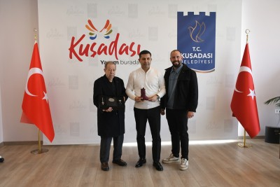 UNESCO’DAN ÖDÜL ALAN KÖRÜKLÜ ÇİZME USTASI'NDAN BAŞKAN ÖMER GÜNEL'E ANLAMLI ZİYARET