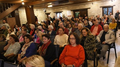 KUŞADASI SEVGİLİLER GÜNÜ’NÜ İBRAMAKİ SANAT GALERİSİ’NDE MÜZİKLE KARŞILADI