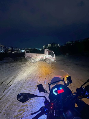 KUŞADASI'NDA KAÇAK MOLOZ DÖKERKEN SUÇÜSTÜ YAKALANAN KAMYONET SÜRÜCÜSÜNE CEZA