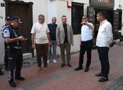 KUŞADASI BELEDİYESİ ÜRETEN EMEKÇİ KADINLARIN HER ZAMAN YANINDA