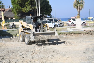 KUŞADASI BELEDİYESİ'NDE YOL YAPIM ÇALIŞMALARINDA YENİ ROTA KARAOVA MAHALLESİ